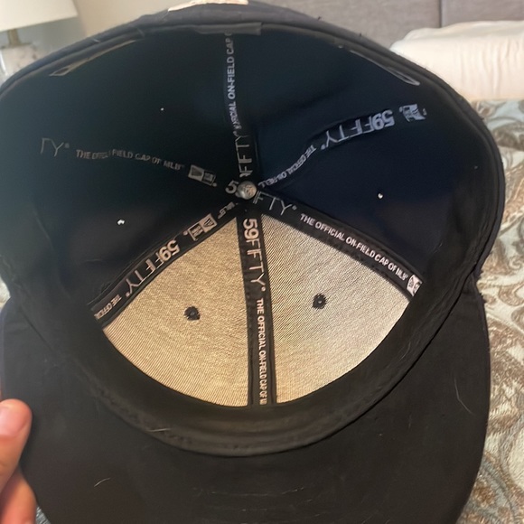 Fitted Boston hat - Picture 3 of 4